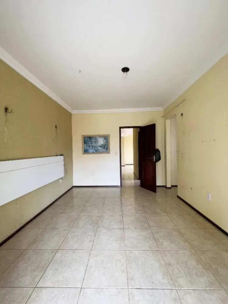Casa, 6 quartos, 260 m² - Foto 8