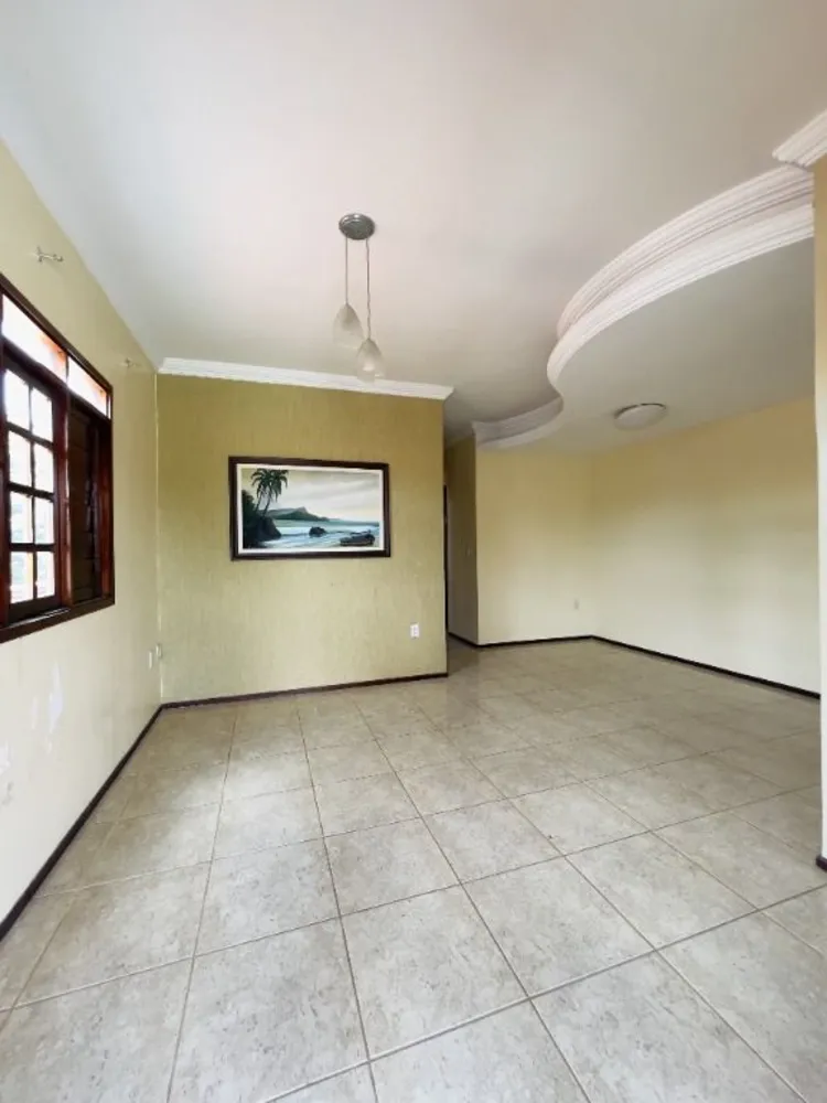 Casa, 6 quartos, 260 m² - Foto 1