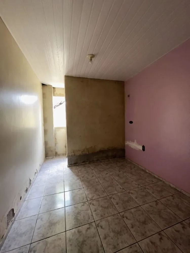 Casa, 6 quartos, 260 m² - Foto 2