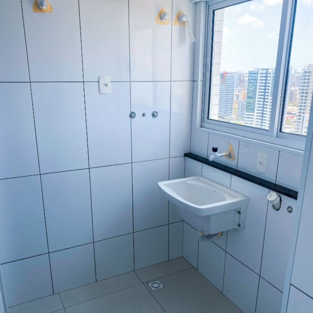 Apartamento à venda com 3 quartos, 104m² - Foto 2