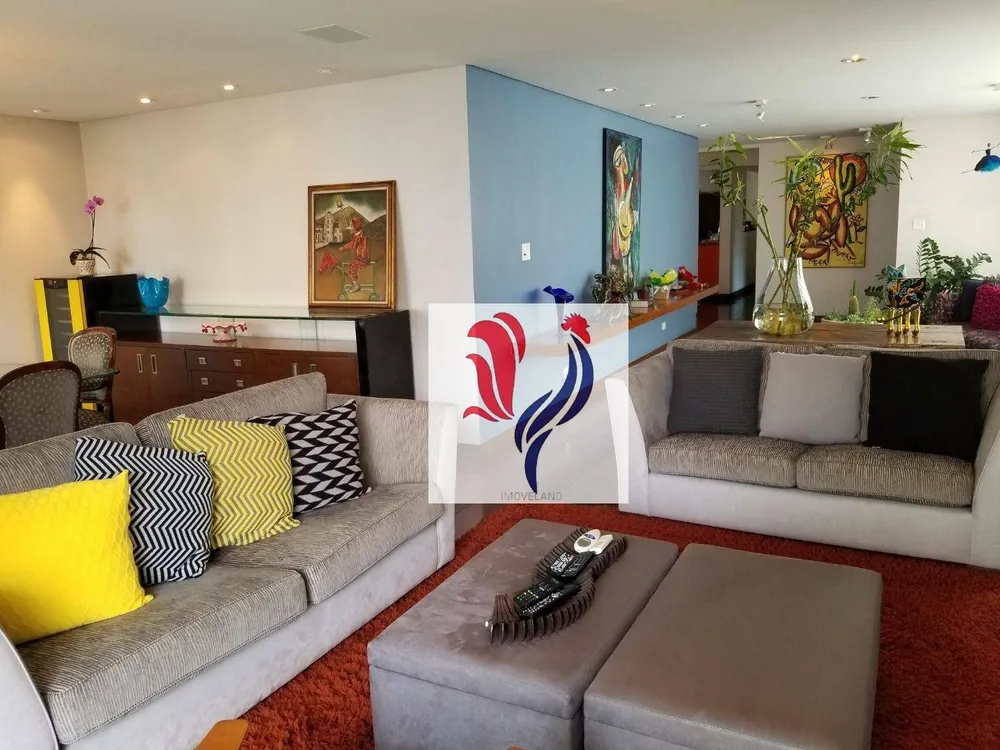 Apartamento, 3 quartos, 224 m² - Foto 1