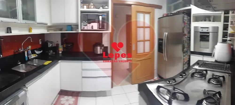 Cobertura, 3 quartos, 239 m² - Foto 35