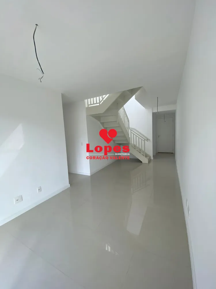 Cobertura, 3 quartos, 228 m² - Foto 4