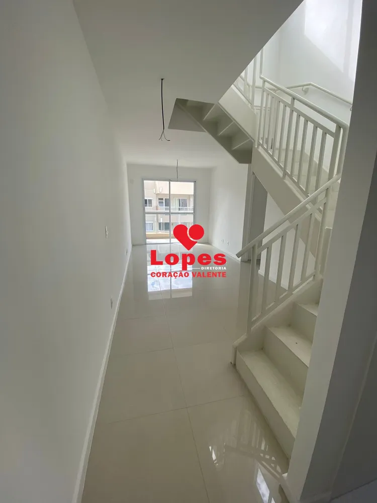 Cobertura, 3 quartos, 228 m² - Foto 1