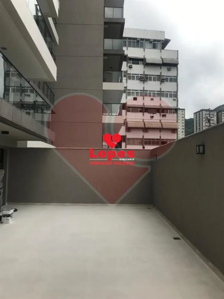 Apartamento, 3 quartos, 240 m² - Foto 2