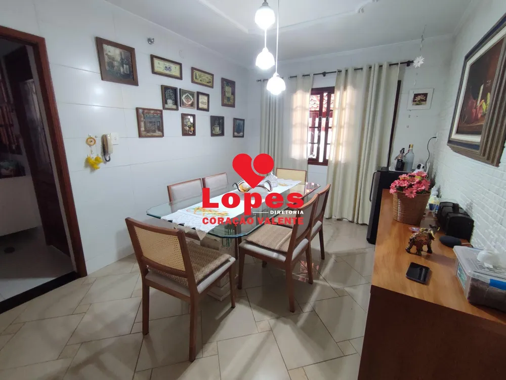 Casa, 4 quartos, 300 m² - Foto 21