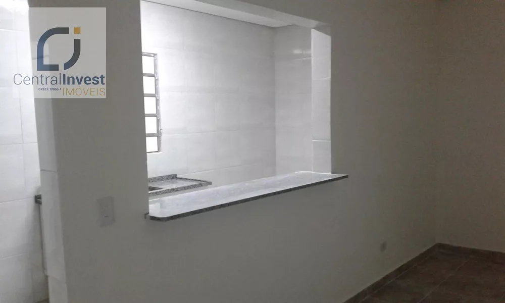 Casa para alugar com 1 quarto, 30m² - Foto 4