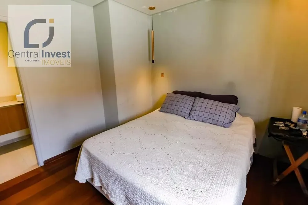 Casa, 4 quartos, 192 m² - Foto 1