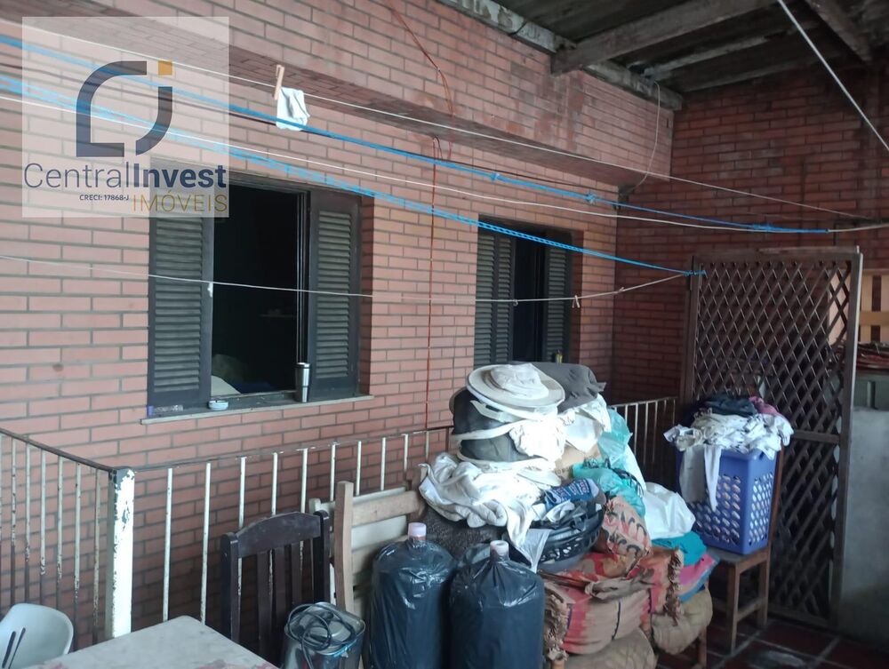 Casa, 4 quartos, 220 m² - Foto 2