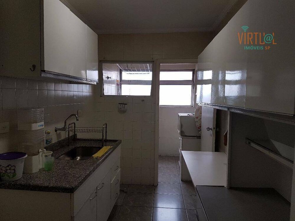 Apartamento à venda com 2 quartos, 70m² - Foto 4