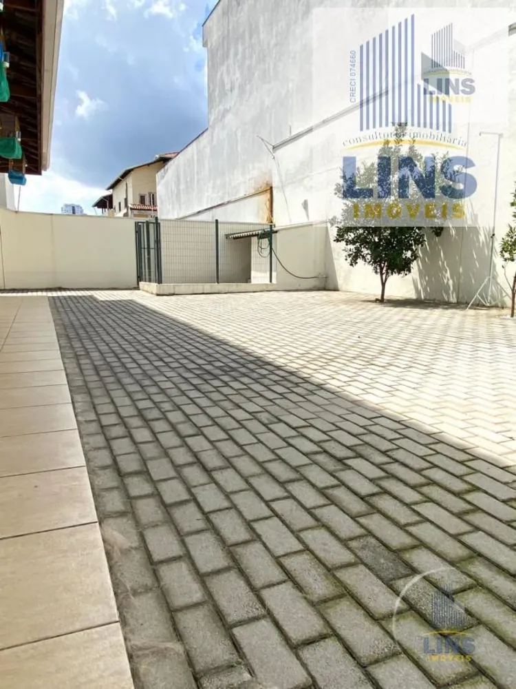 Casa, 4 quartos, 348 m² - Foto 2