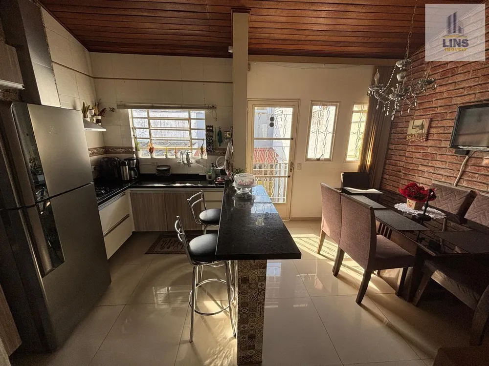 Casa, 3 quartos, 240 m² - Foto 13