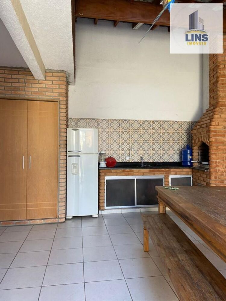 Casa à venda com 2 quartos, 104m² - Foto 7