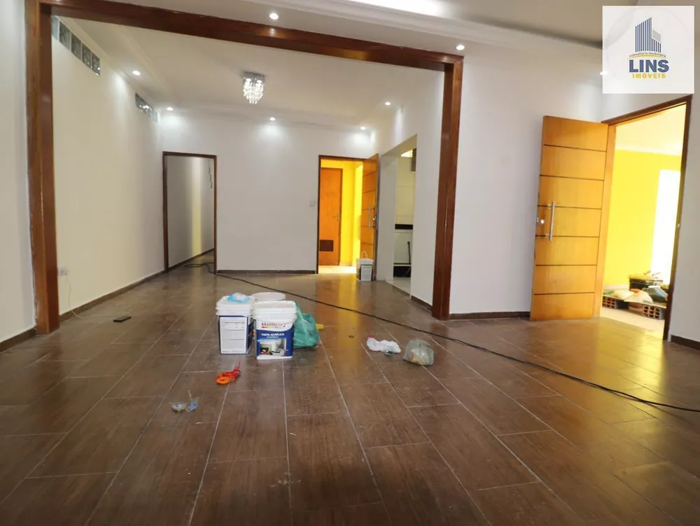 Casa para alugar com 3 quartos, 167m² - Foto 2