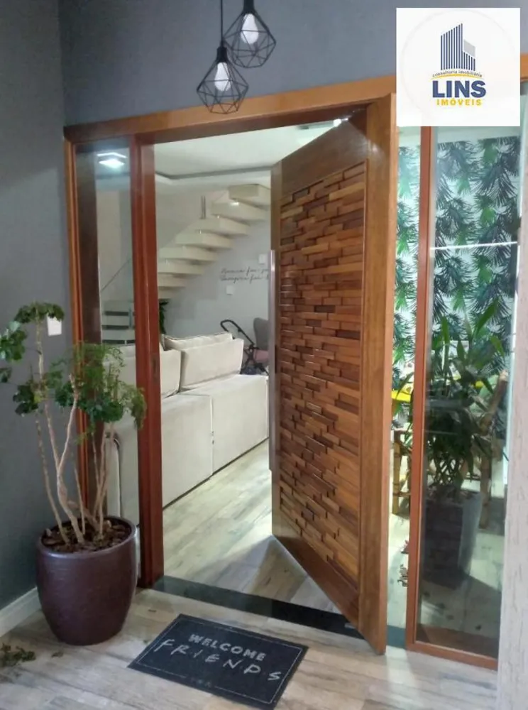 Sobrado, 3 quartos, 192 m² - Foto 1
