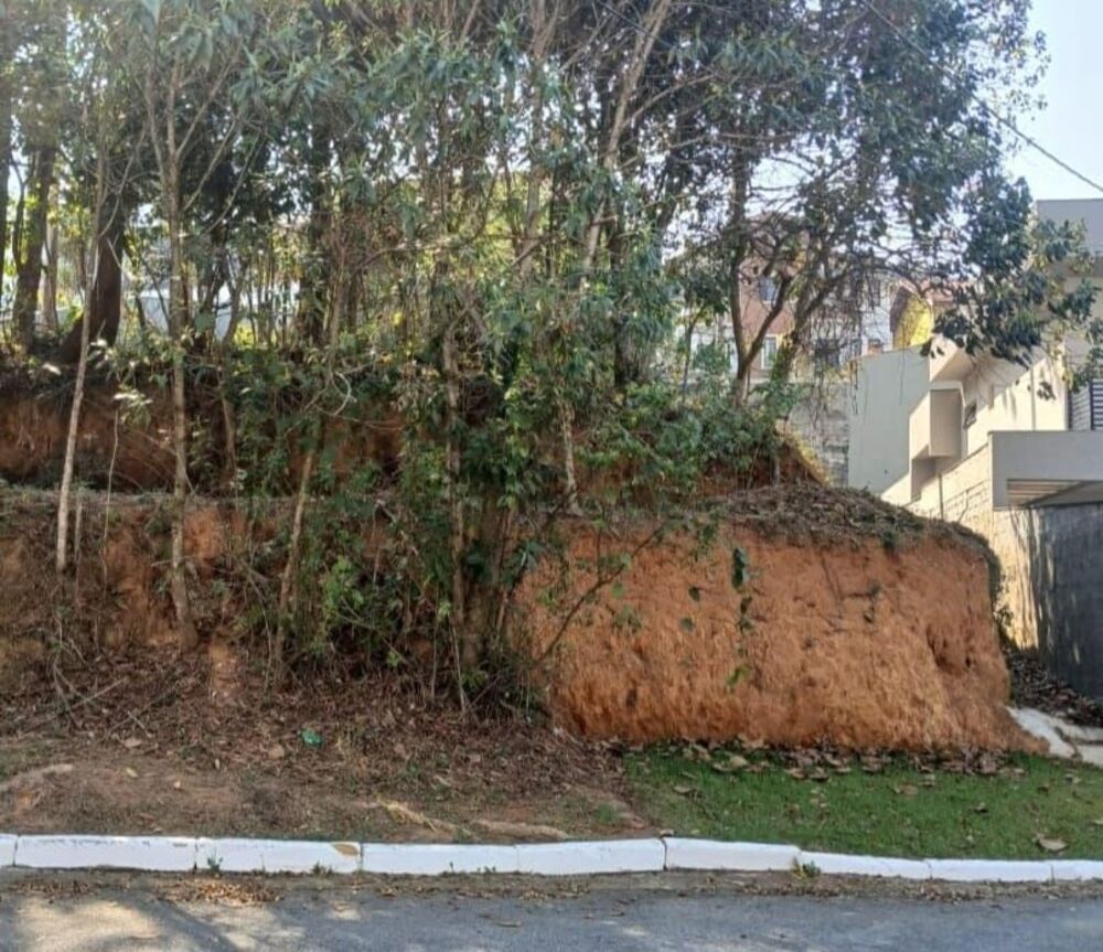 Loteamento e Condomínio, 657 m² - Foto 1