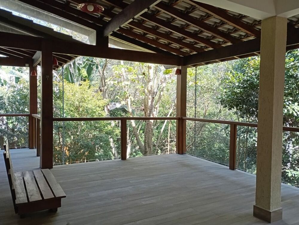Casa de Condomínio à venda com 4 quartos, 208m² - Foto 2