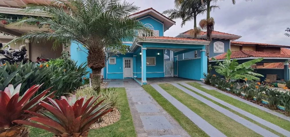 Casa de Condomínio à venda com 4 quartos, 200m² - Foto 1