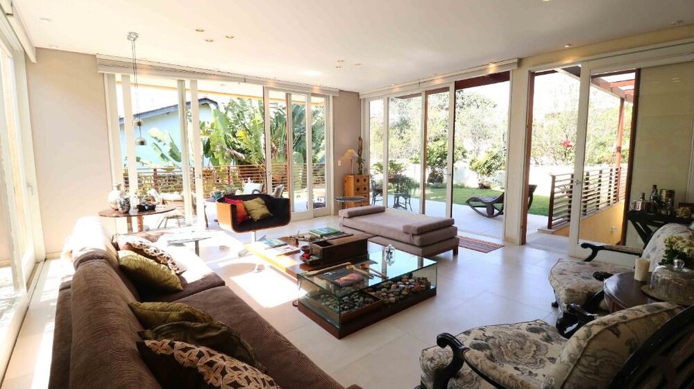 Casa à venda com 4 quartos, 700m² - Foto 2