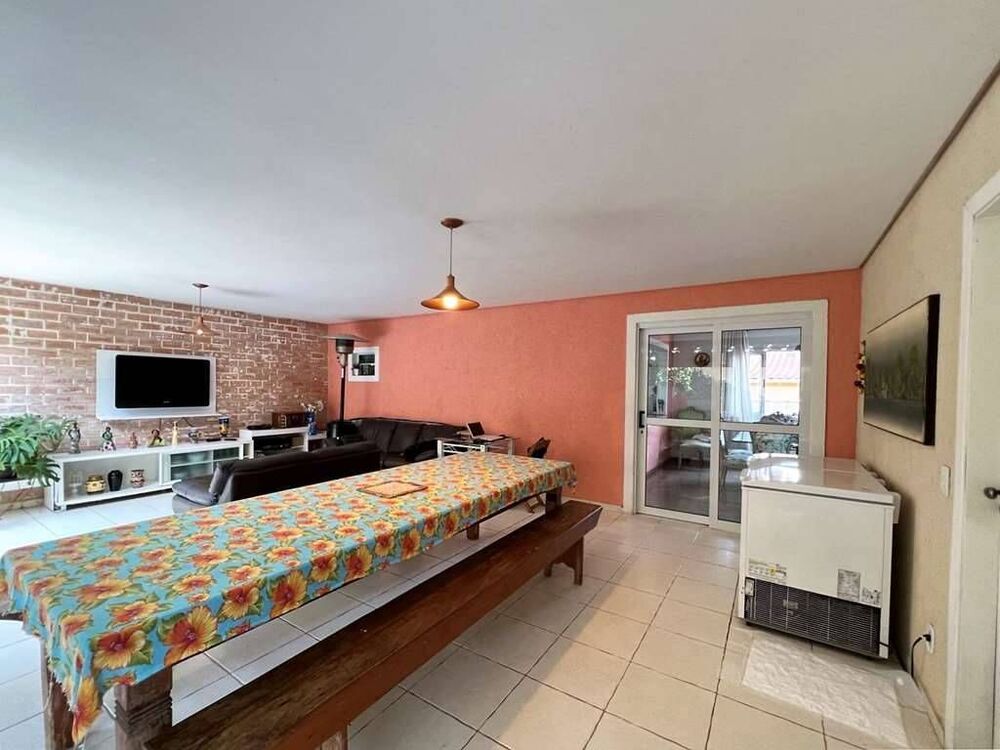 Casa de Condomínio à venda com 4 quartos, 400m² - Foto 4