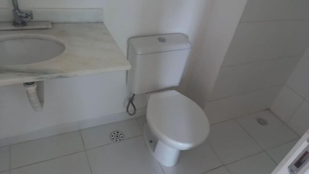 Apartamento à venda com 2 quartos, 70m² - Foto 4