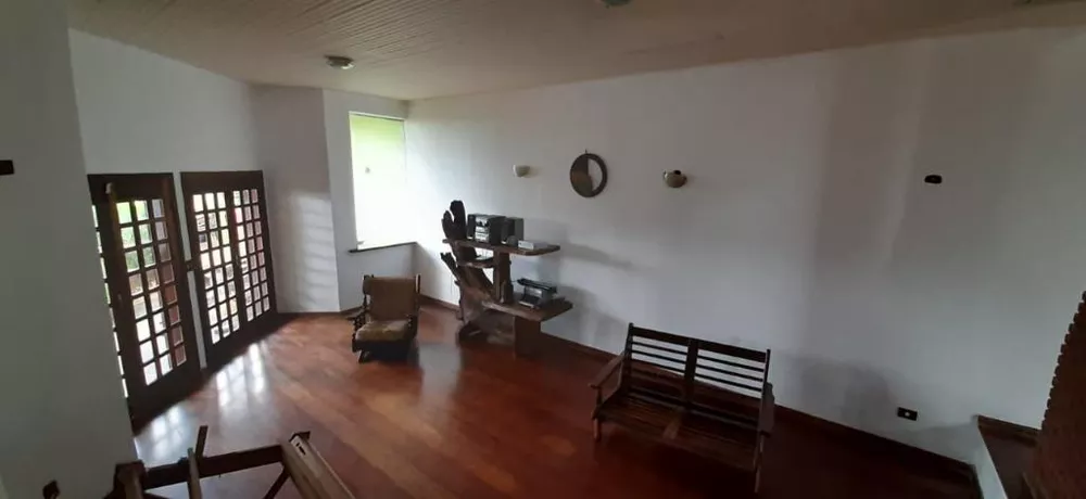 Casa de Condomínio à venda com 4 quartos, 352m² - Foto 3