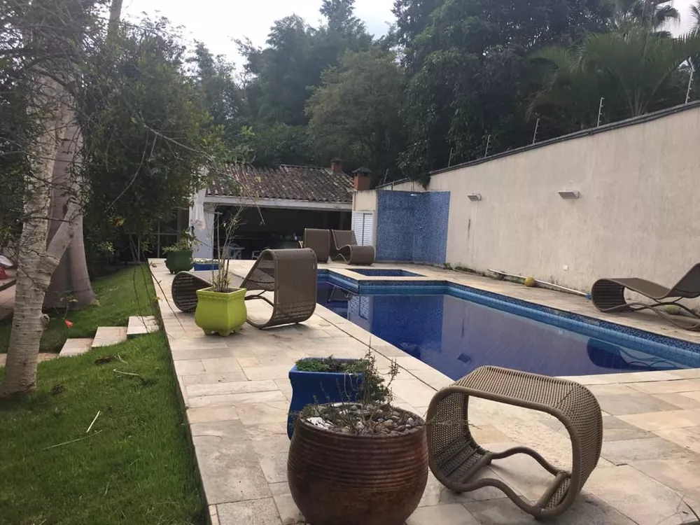 Casa de Condomínio à venda com 3 quartos, 350m² - Foto 1