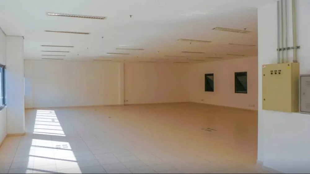 Depósito-Galpão-Armazém para alugar, 1350m² - Foto 6