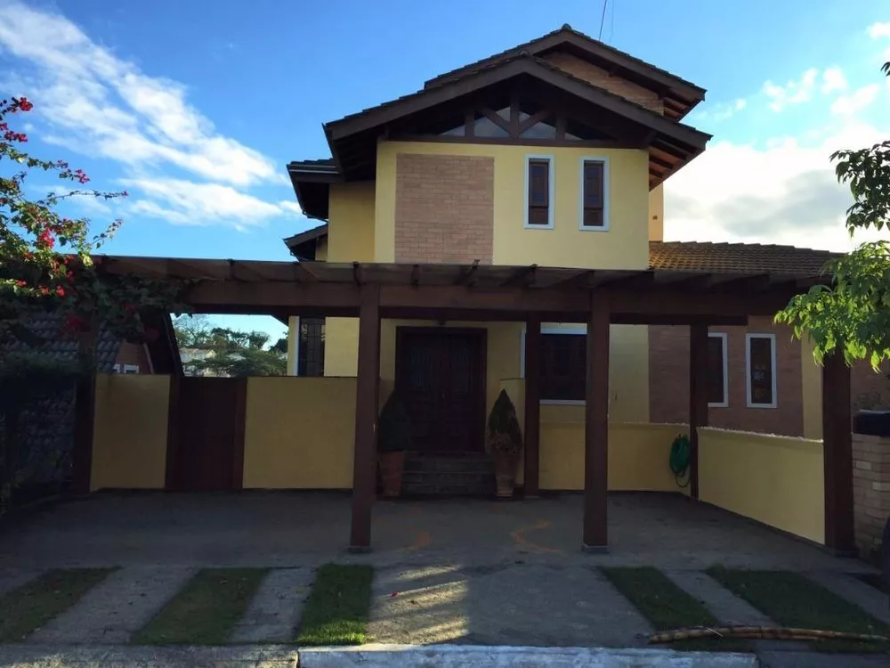 Casa de Condomínio à venda com 4 quartos, 580m² - Foto 1