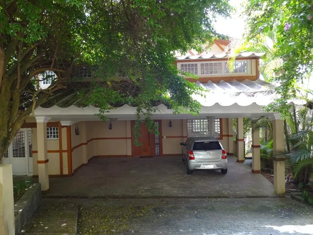 Casa de Condomínio à venda com 5 quartos, 711m² - Foto 1