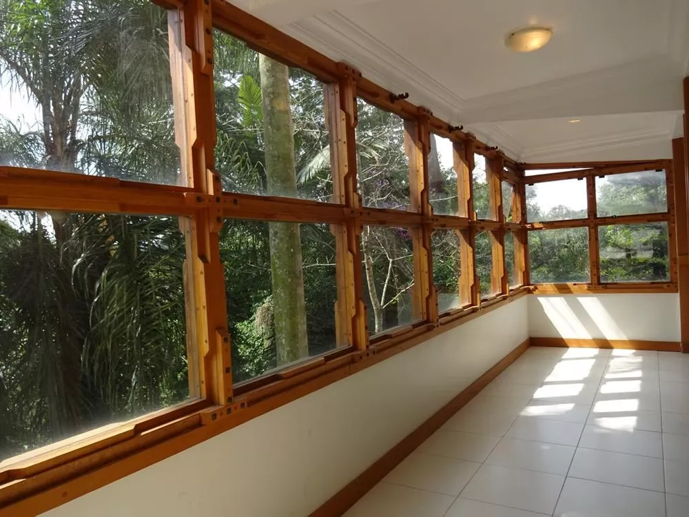 Casa de Condomínio à venda com 5 quartos, 711m² - Foto 2