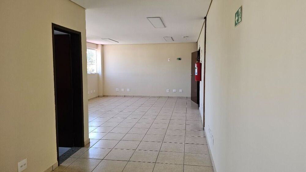Depósito-Galpão, 675 m² - Foto 1