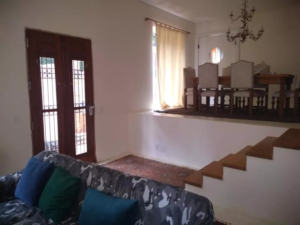 Casa de Condomínio à venda com 3 quartos, 250m² - Foto 4