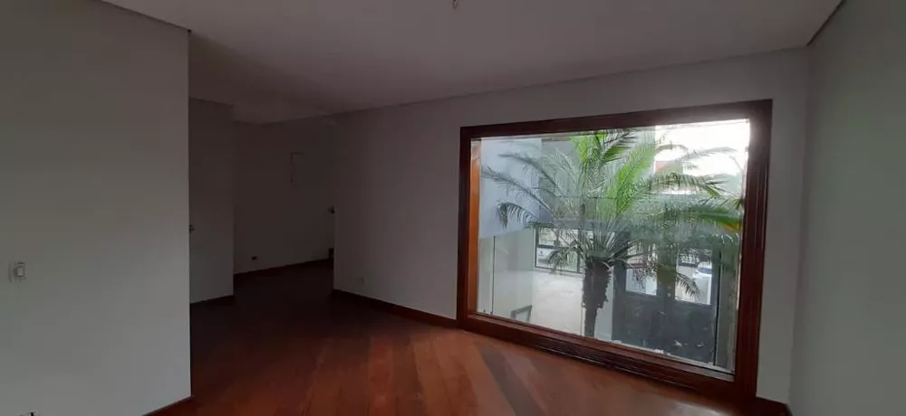 Casa de Condomínio à venda com 4 quartos, 550m² - Foto 9