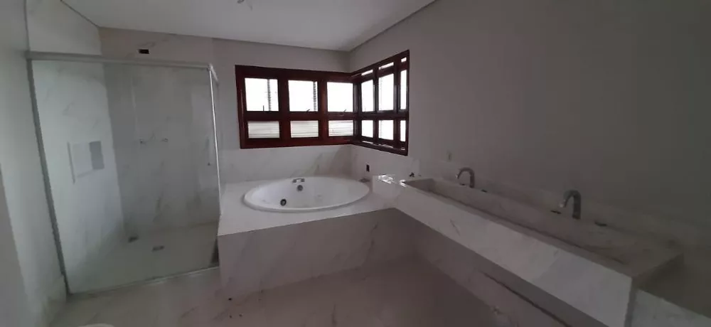 Casa de Condomínio à venda com 4 quartos, 550m² - Foto 18