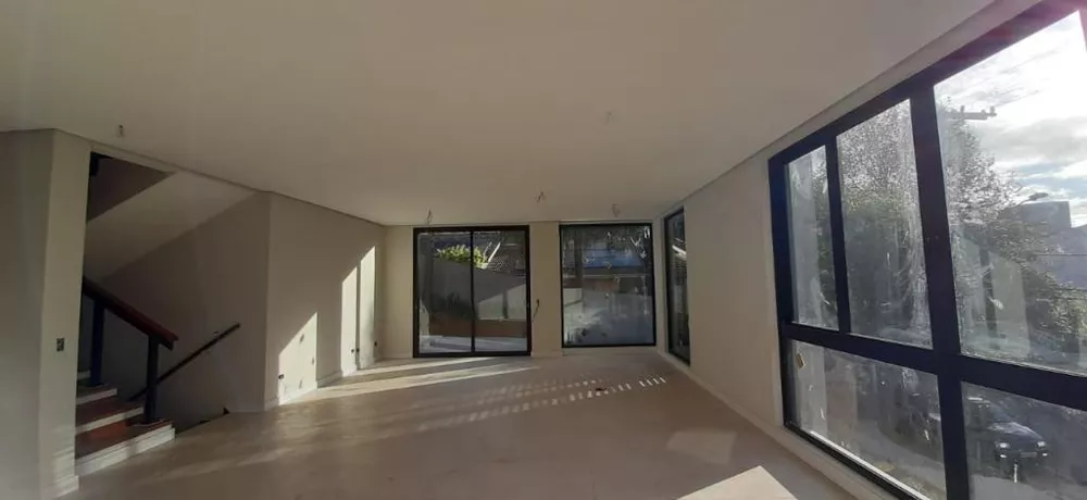 Casa de Condomínio à venda com 4 quartos, 550m² - Foto 5