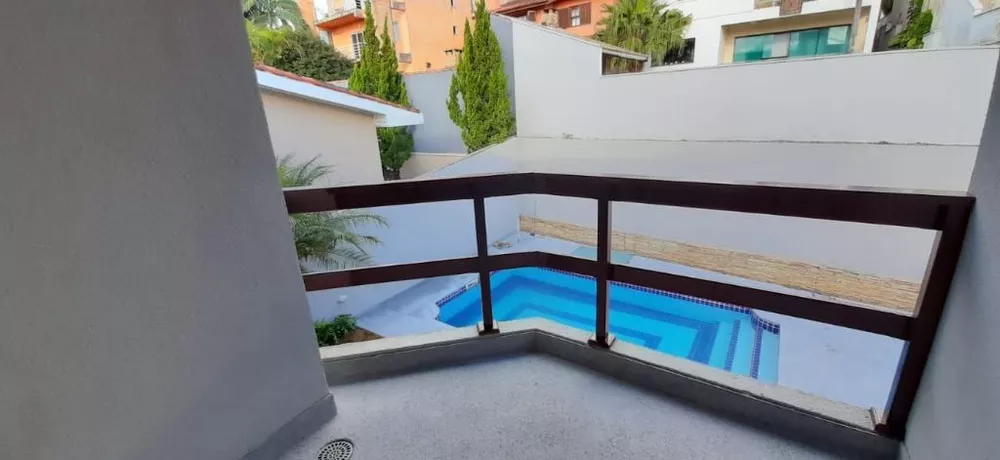 Casa de Condomínio à venda com 4 quartos, 550m² - Foto 27