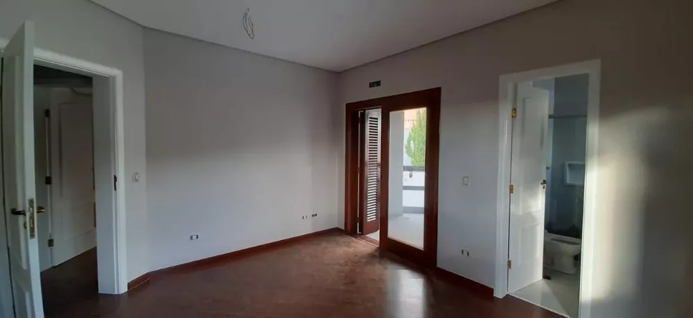 Casa de Condomínio à venda com 4 quartos, 550m² - Foto 21