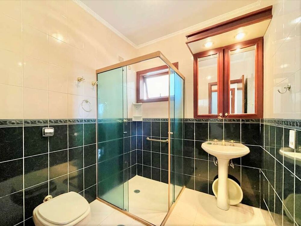Casa de Condomínio à venda com 4 quartos, 357m² - Foto 4