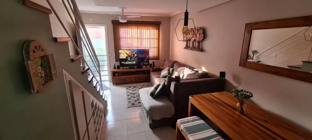 Casa de Condomínio à venda com 2 quartos, 70m² - Foto 4