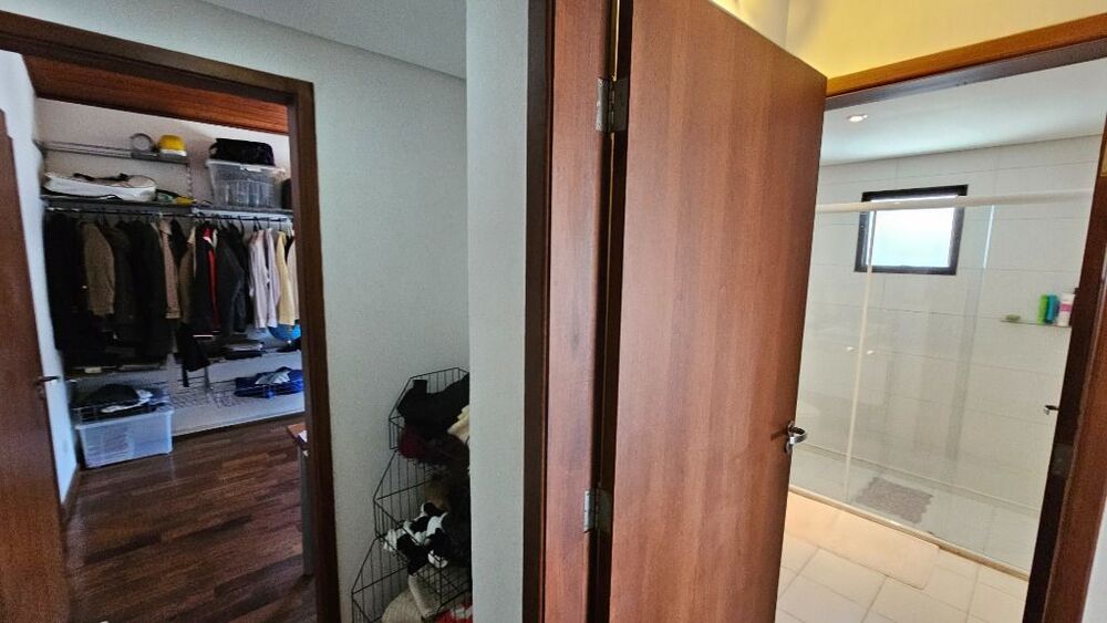 Casa de Condomínio à venda com 4 quartos, 285m² - Foto 4