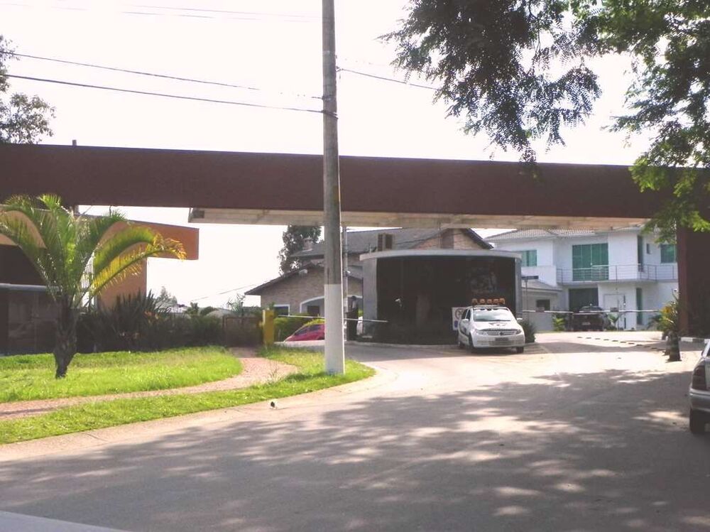 Casa de Condomínio à venda com 4 quartos, 400m² - Foto 8