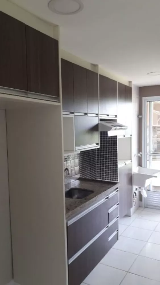 Apartamento à venda com 3 quartos, 69m² - Foto 3