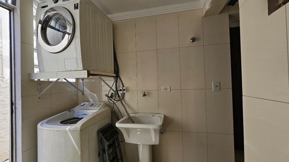 Casa de Condomínio à venda com 3 quartos, 202m² - Foto 4