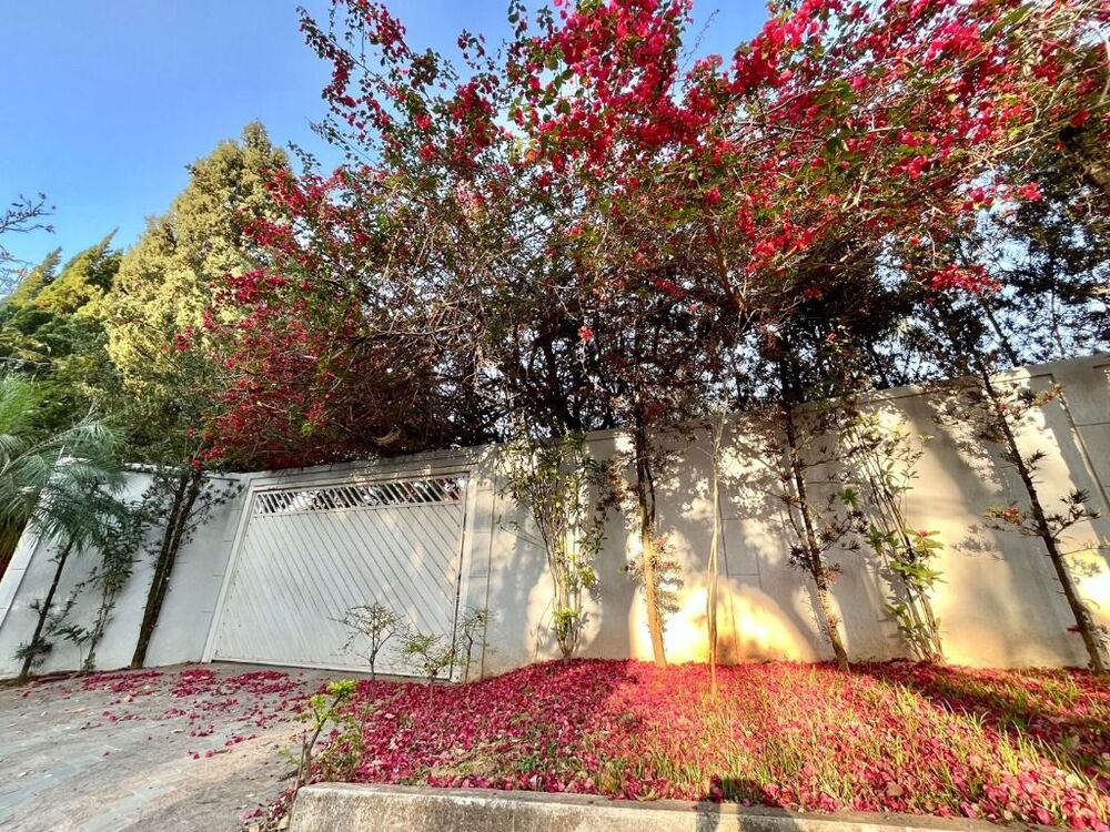 Casa de Condomínio à venda com 4 quartos, 240m² - Foto 3