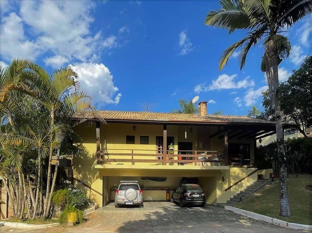 Casa de Condomínio à venda com 4 quartos, 220m² - Foto 2