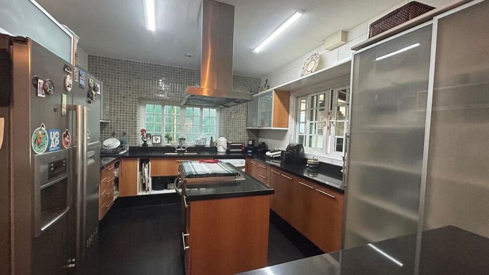 Casa de Condomínio à venda com 3 quartos, 350m² - Foto 3