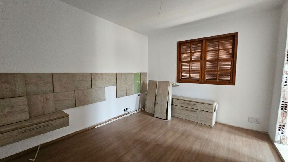 Casa de Condomínio à venda com 4 quartos, 270m² - Foto 11