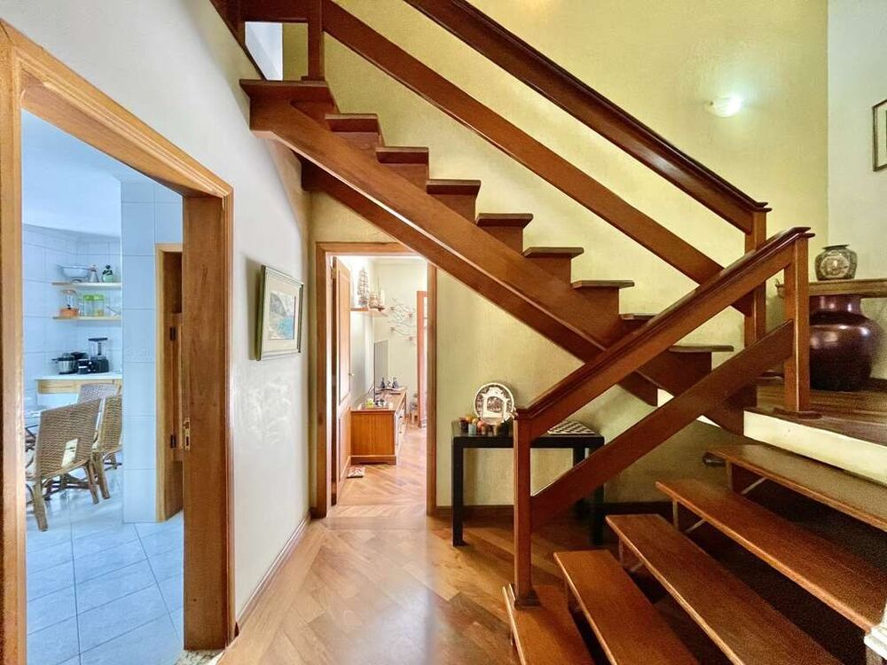 Casa de Condomínio à venda com 4 quartos, 336m² - Foto 2