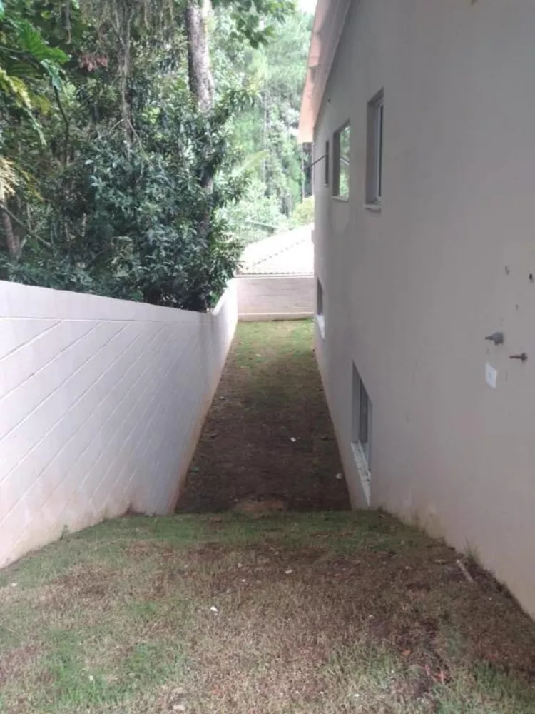 Casa de Condomínio à venda com 3 quartos, 180m² - Foto 2